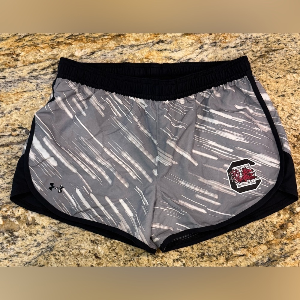 South Carolina Gamecocks Girls Shorts XL Under Armour Fast Lane Loose Heatgear